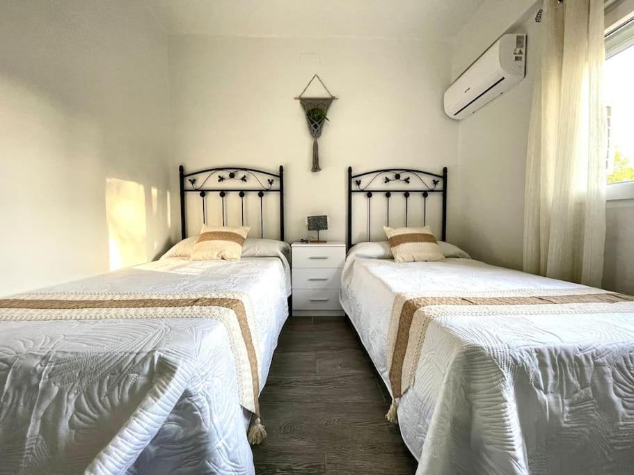 Apartamentos Rincon Andaluz 3 Cordoba Ngoại thất bức ảnh